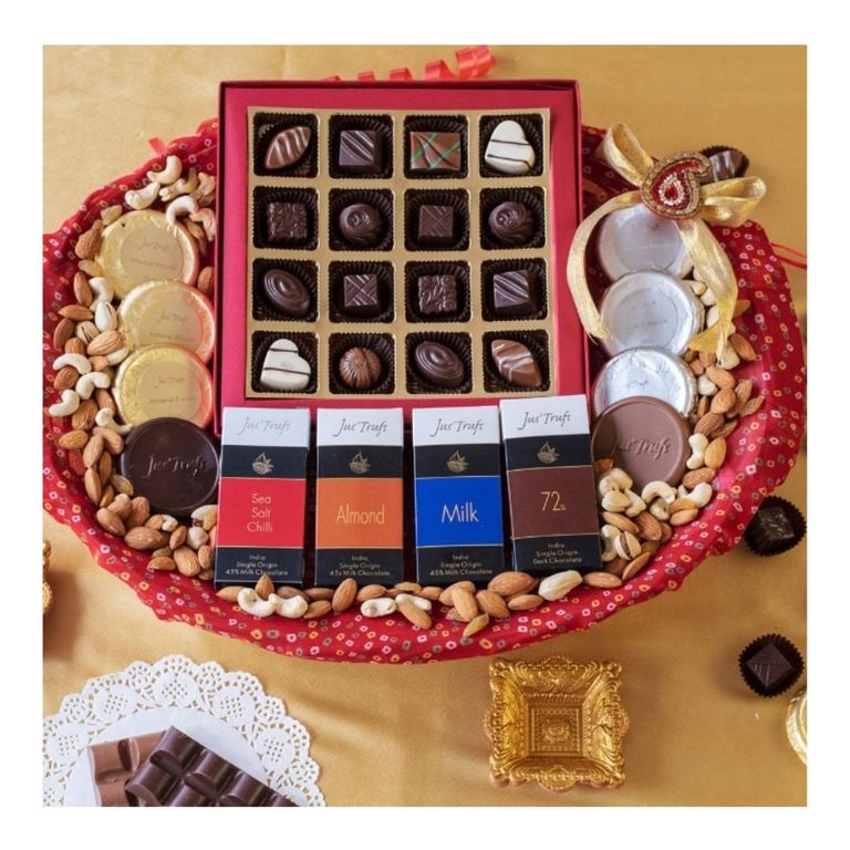 Brimming with Diwali Goodies Family Hamper